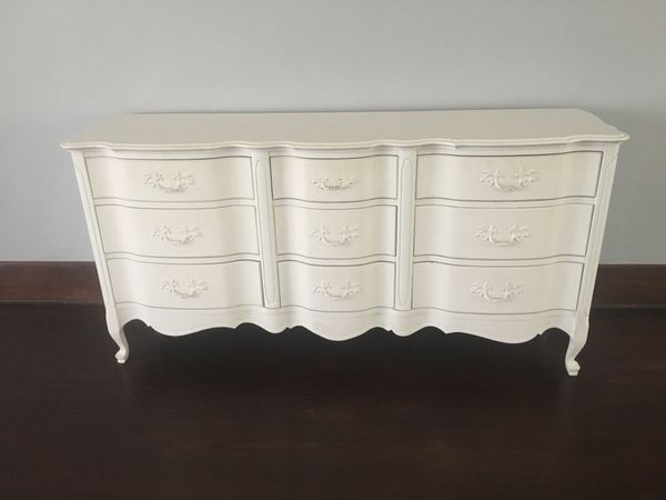 Gorgeous Expensive Shabby Chic Antique White Dresser For In Los Gorgeous Expensive Shabby Chic Antique White Dresser Los Angeles
