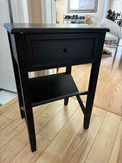 Accent Table