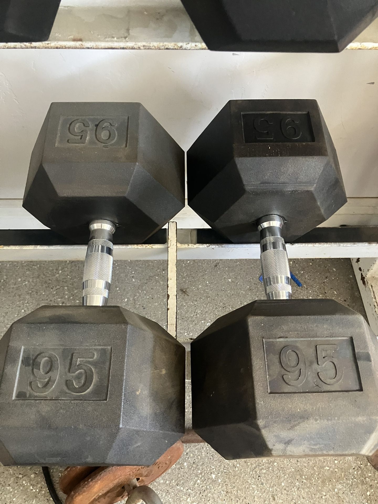 Dumbbell
