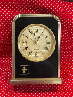Cute little Alarm , 4 inch tall , 3 1/2 wide like new