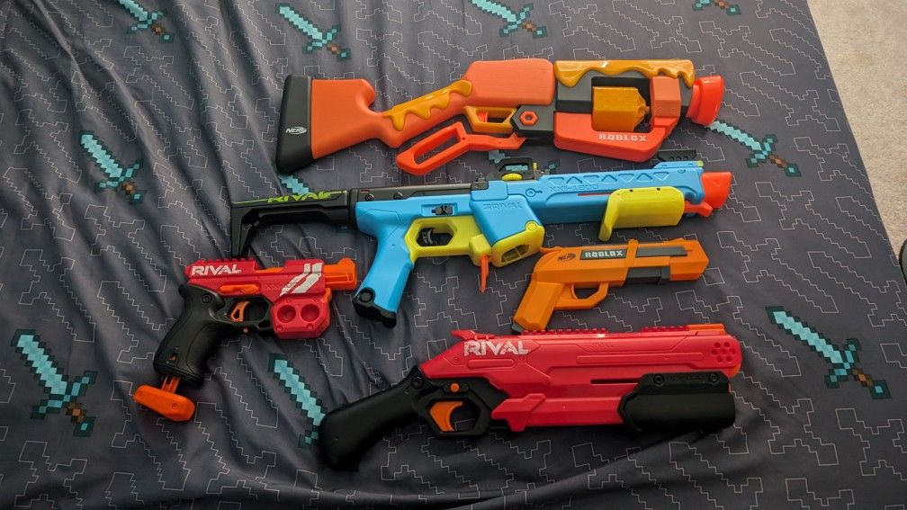NERF GUNS 