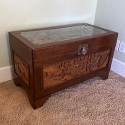 ANTIQUE CHINESE CARVED CHEST/TRUNK