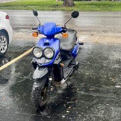 2009 YAMAHA zuma sport scooter