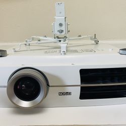 Epson LCD Projector Model: H373A