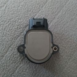 THROTTLE POSITION SENSOR 