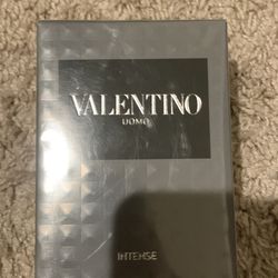 Valentino Uomo Intense