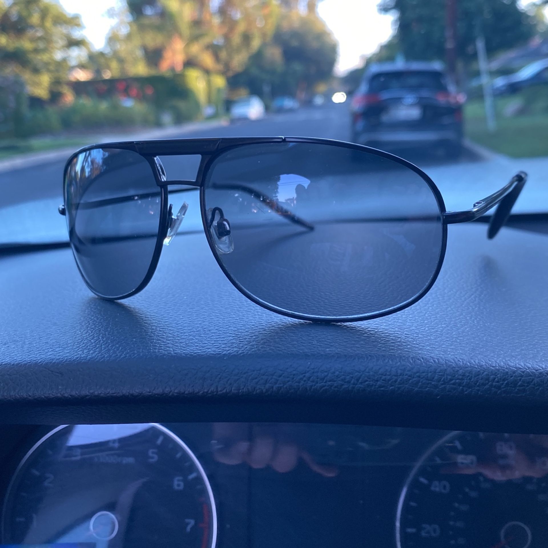 Aviator Sunglasses Model PR90021 Black