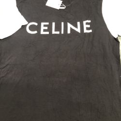 Black Tee.    S,m,l,xl