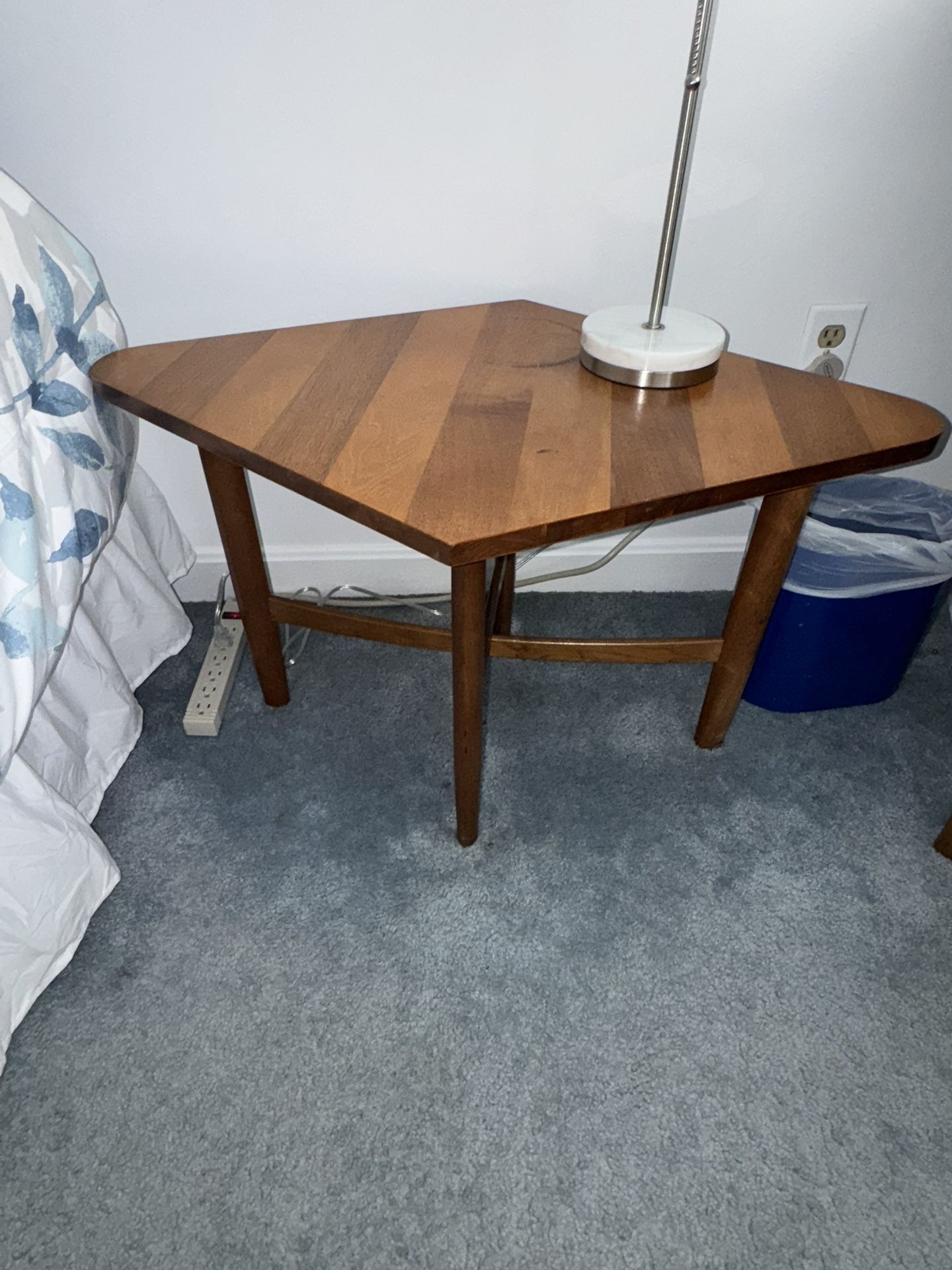 End/Side Table MUST GO