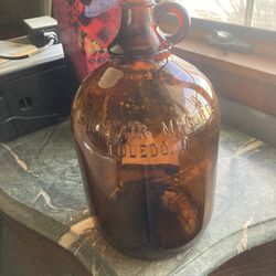 Antique Amber 1 gallon Jug