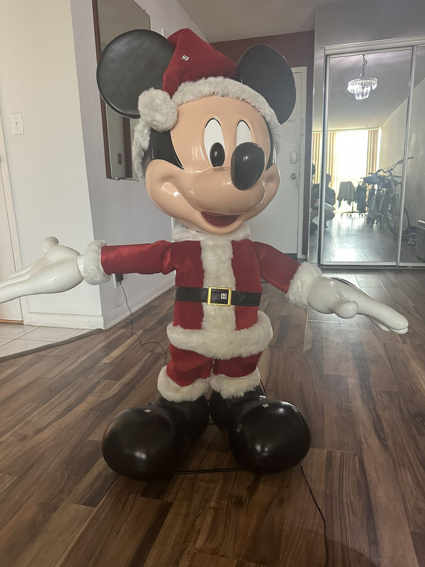 🎅 4 Ft Animated Santa Mickey Mouse – Works Great! Disney Christmas