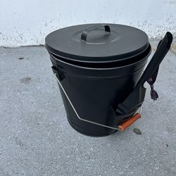 Ash Bucket with Shovel