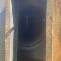 Speaker Box & Massive Subwoofer Speakers & Hifonics Amps