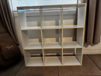 Medium Shelf