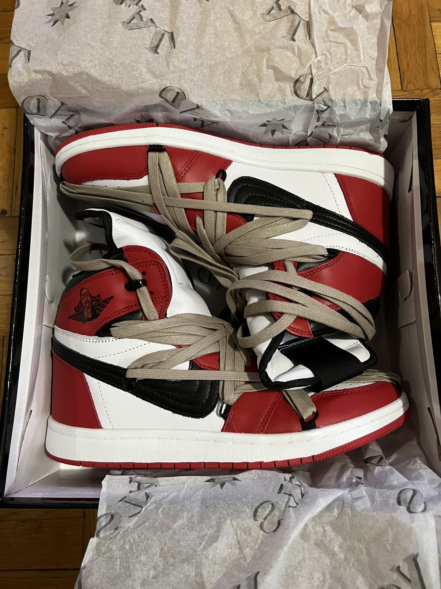 VogalStand Jordan 1 Bread Deadstock