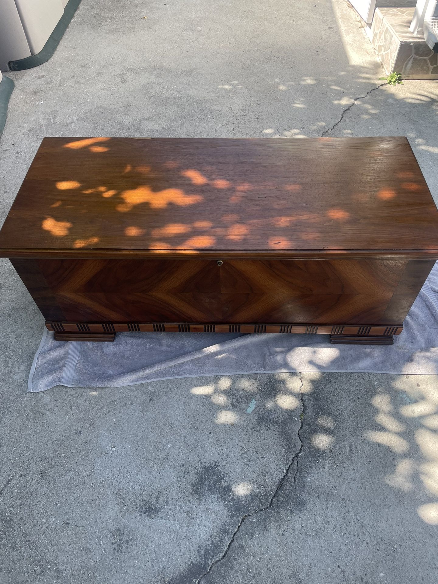 Lane cedar Hope Chest Made In Virginia 1960S.