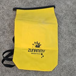 Zunamy Rubberized Foldover waterproof backpack
