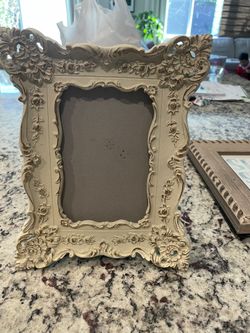 Small Frames  10$ For 2