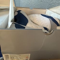 Air Jordan Retro 13 - Size 13