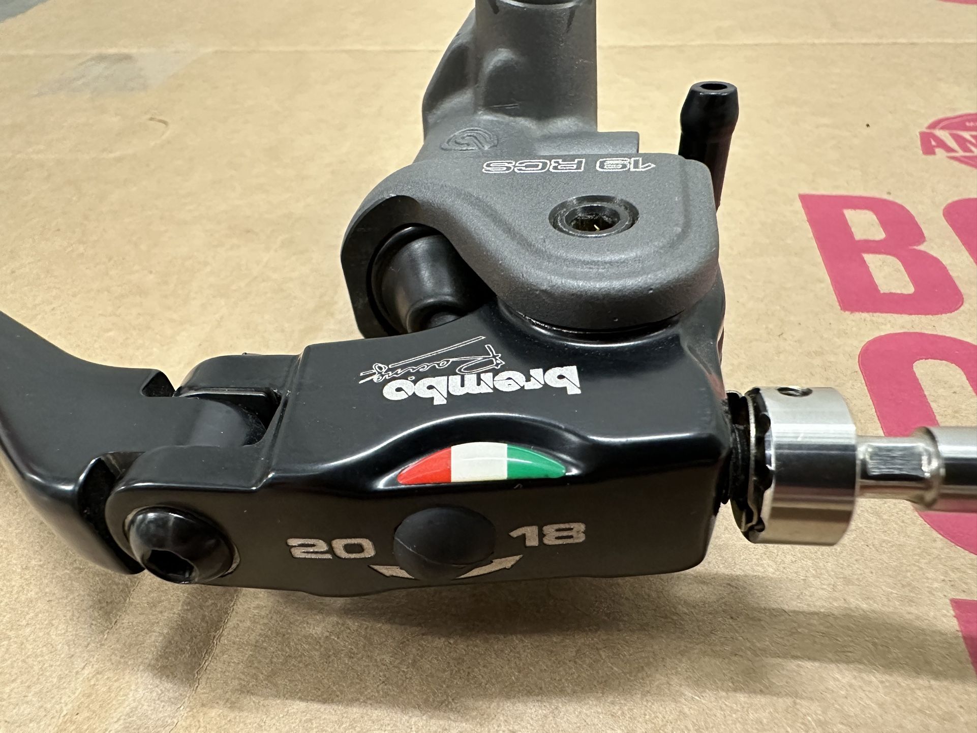 MINT Brembo RCS 19 and TSR Brake lever adjuster Yamaha Honda Kawasaki Suzuki KTM Ducati BMW Triumph Moto GP Race tires Dunlop Pirelli Racing WSBK