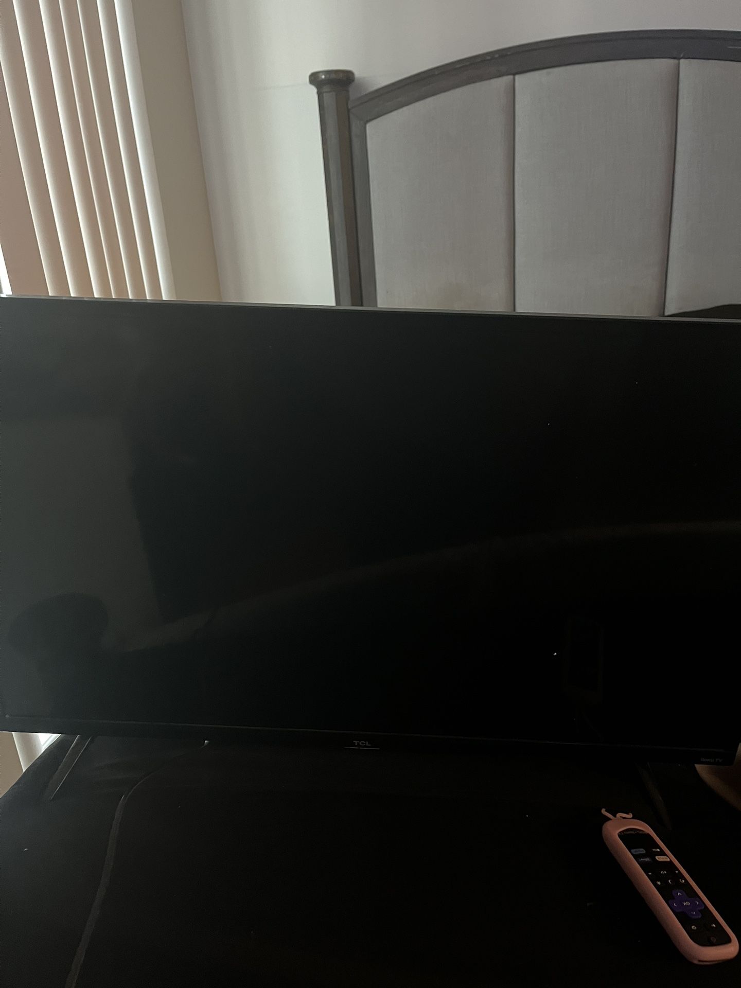 TCL 32in Roku Tv