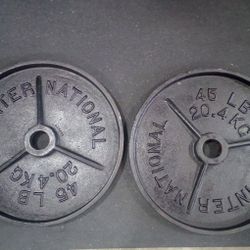 Deep Dish Olympic Plates 45lb 