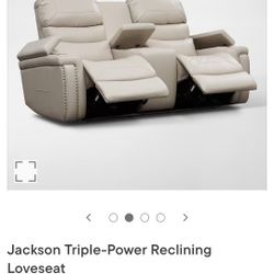 Loveseat-like New!