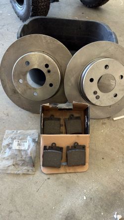 2001-2005 Mercedes-Benz C240 Disc Brake Rotors and Ceramic Pads Kit, 6 Pcs, Front, A-Premium,