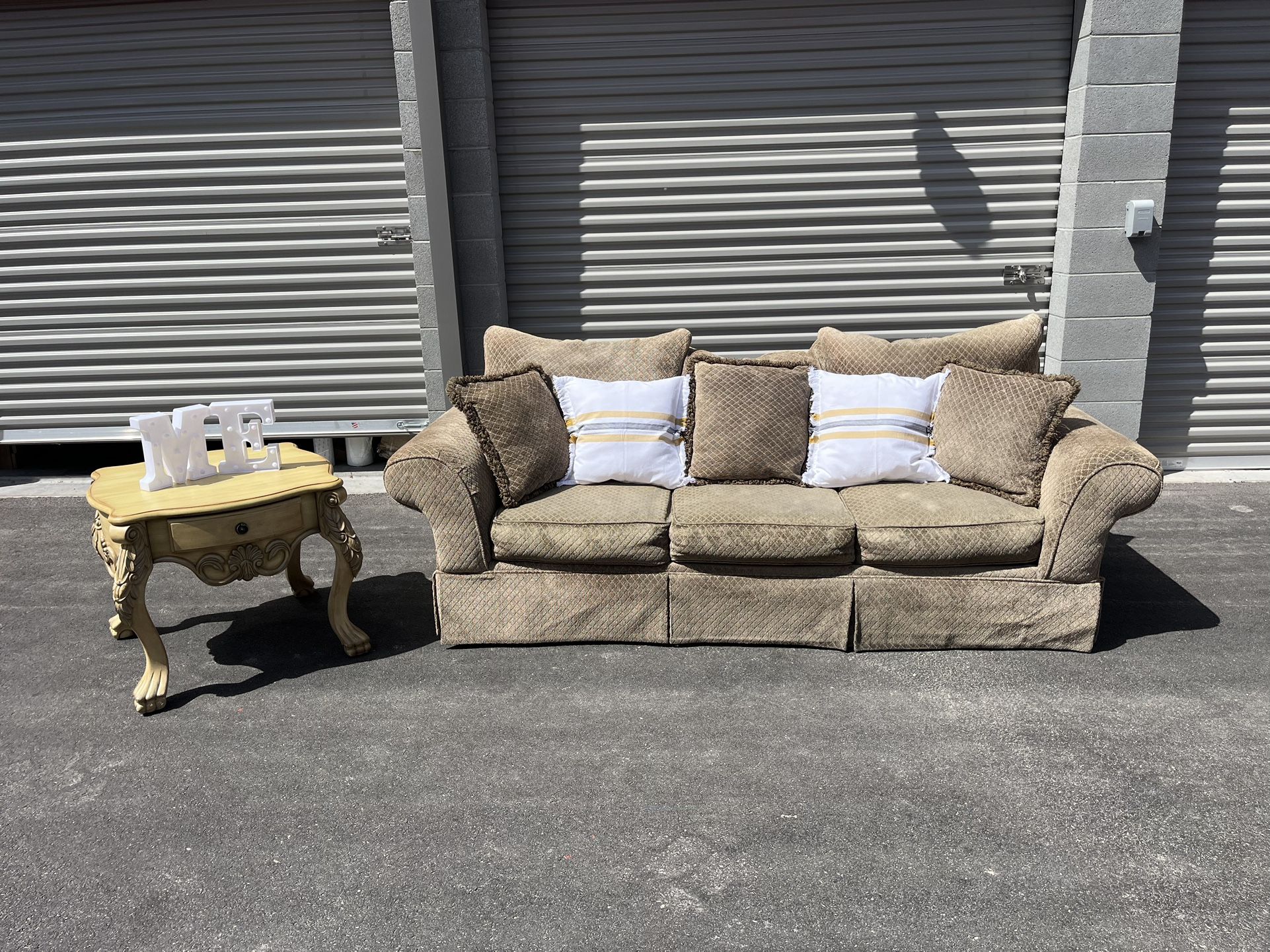 🤯CRAZY DEAL 🥳BEAUTIFUL & FLUFFY LARGE SOFA 🌟DELIVERY AVAILABLE 🚚