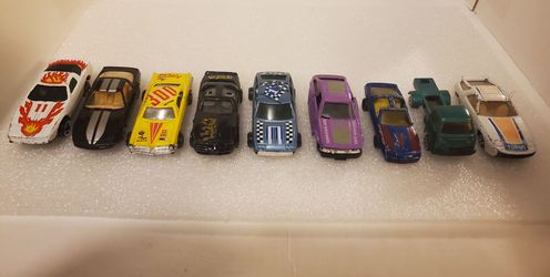 Vintage Lot Of 9 Diecast Multicolor 1:64 Scale Toy Cars and Race Cars Unbranded