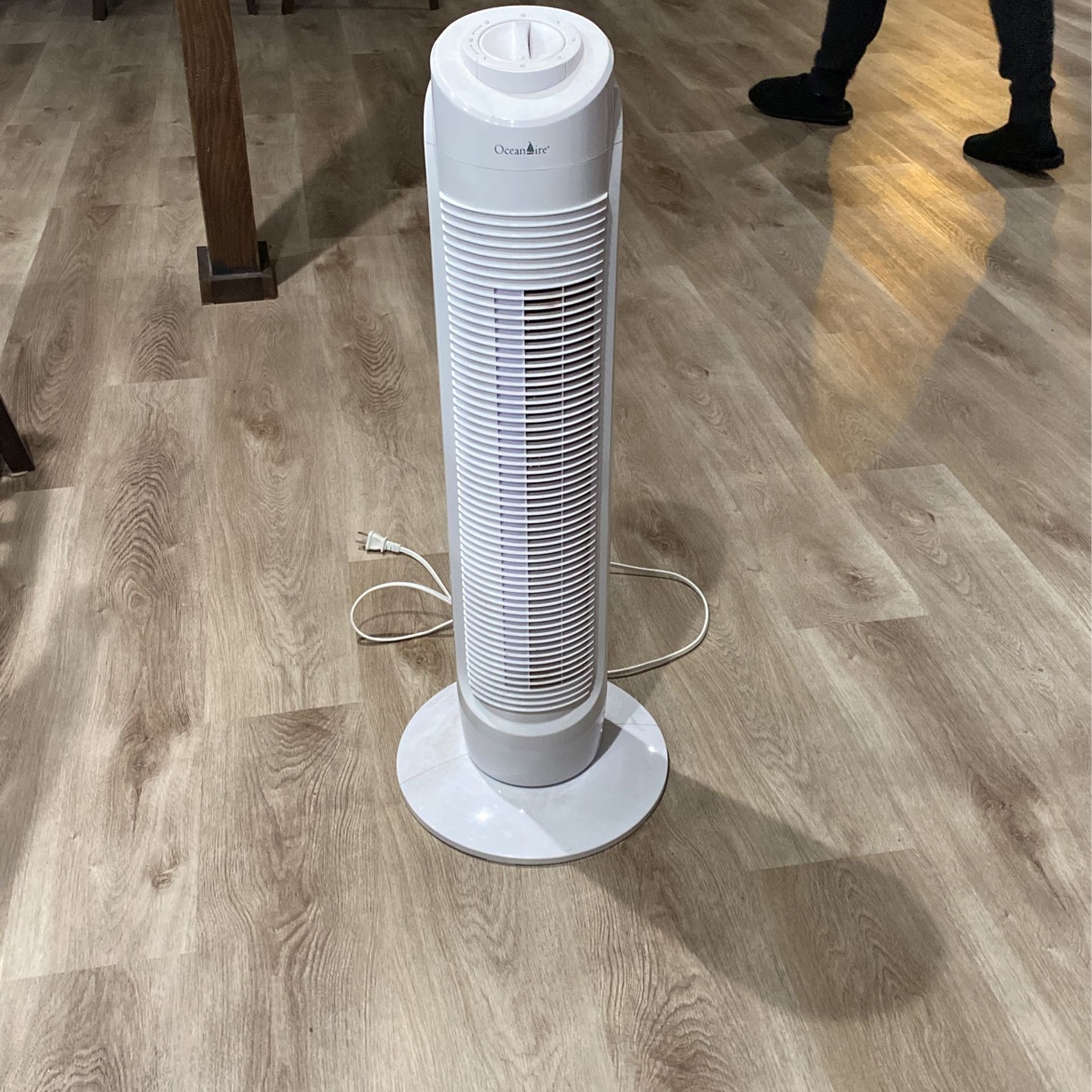 white tower fan