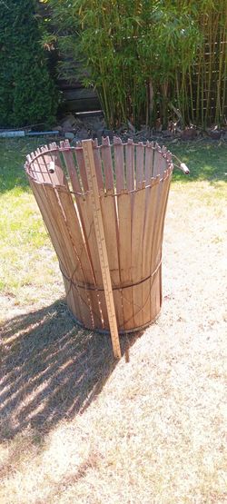1940s hop basket