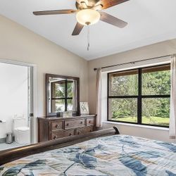 Wood King Size Bedroom Set - 6  Piece Set