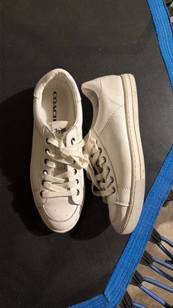 Women’s coach shoes size 9