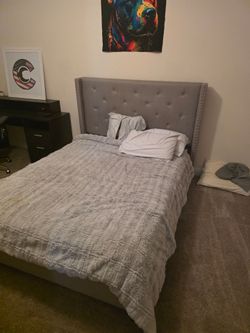Queen bed