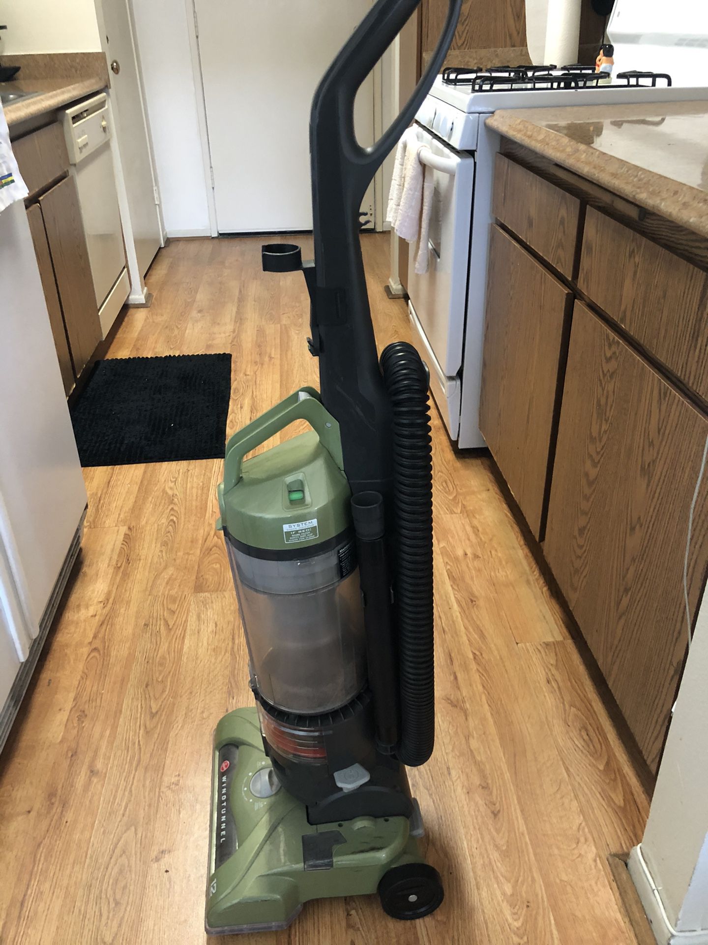 Vacuum for sale $25