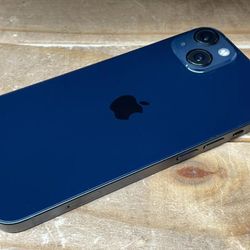 iPhone 13 - Unlocked 