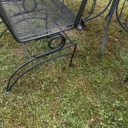 Vintage Wrought Iron  Table   With Four   Chairs That Rock 46 Inch Round Table 