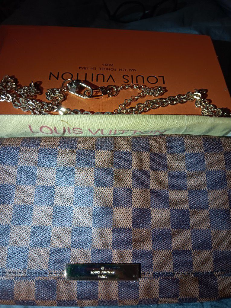LV Bag for Sale in Hunters Hlw, KY - OfferUp