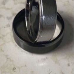 TUNGSTEN AND STAINLESS STEEL RING SIZE 13
