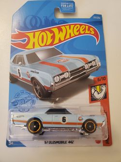 Hot Wheels 1967 Oldsmobile 422 Muscle Mania