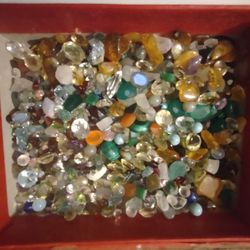 mixed gemstones 