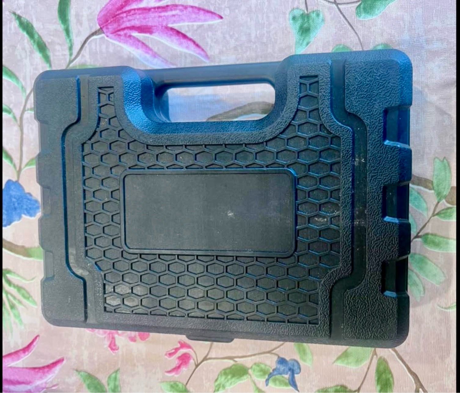 Stay hands-free during your workouts! This compact and lightweight pouch is made for running, gym, and everyday use ๐ โ Fits phone, keys & small ess