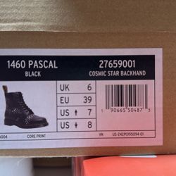 Women’s doc Marten Size 8