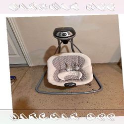 Baby Rocker Swing Gentle and Comfortable for Your Baby's Rest play various