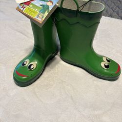 size 2 children’s kids Rubber Rain Boots western chief green frog boots New 