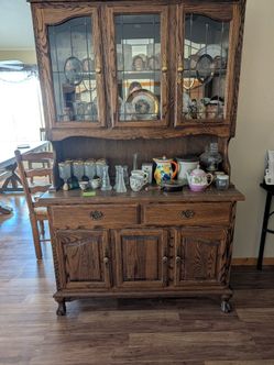 vintage display shelf and assorted china pieces