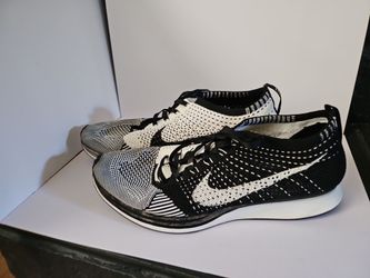 Nike FLYKNIT RACER black/white