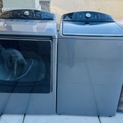 Kenmore Washer And Dryer Set $640
