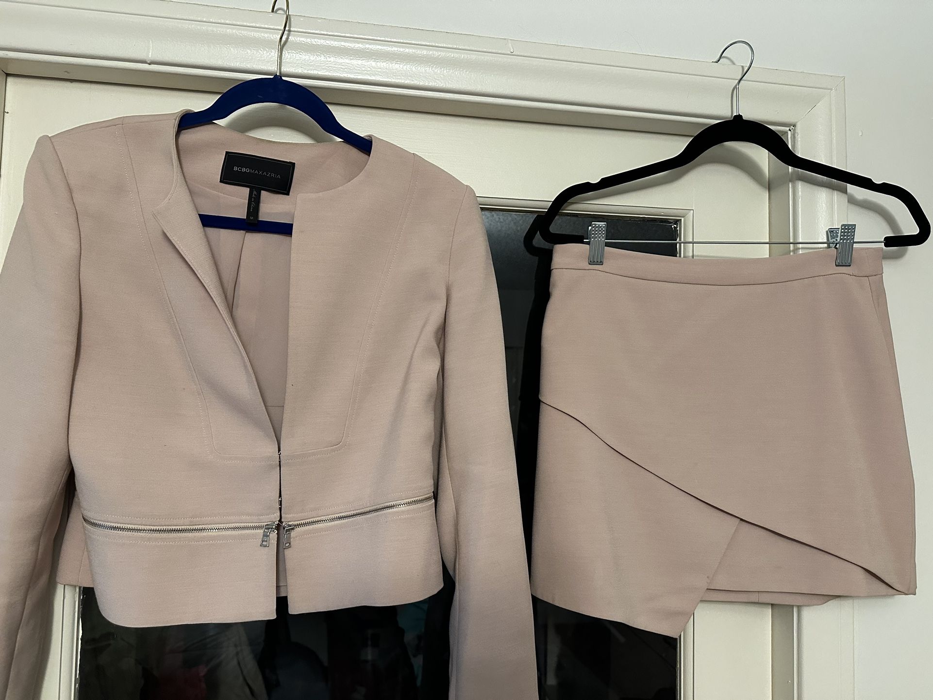 BCBG Two Piece Suit Size 6